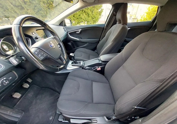 Volvo V40 cena 45900 przebieg: 112000, rok produkcji 2014 z Oława małe 631